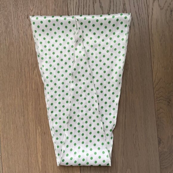 Polka Dot Tapered Scarf or Belt Wear Two Ways in White + Green Sz OS no tags - Picture 6 of 8